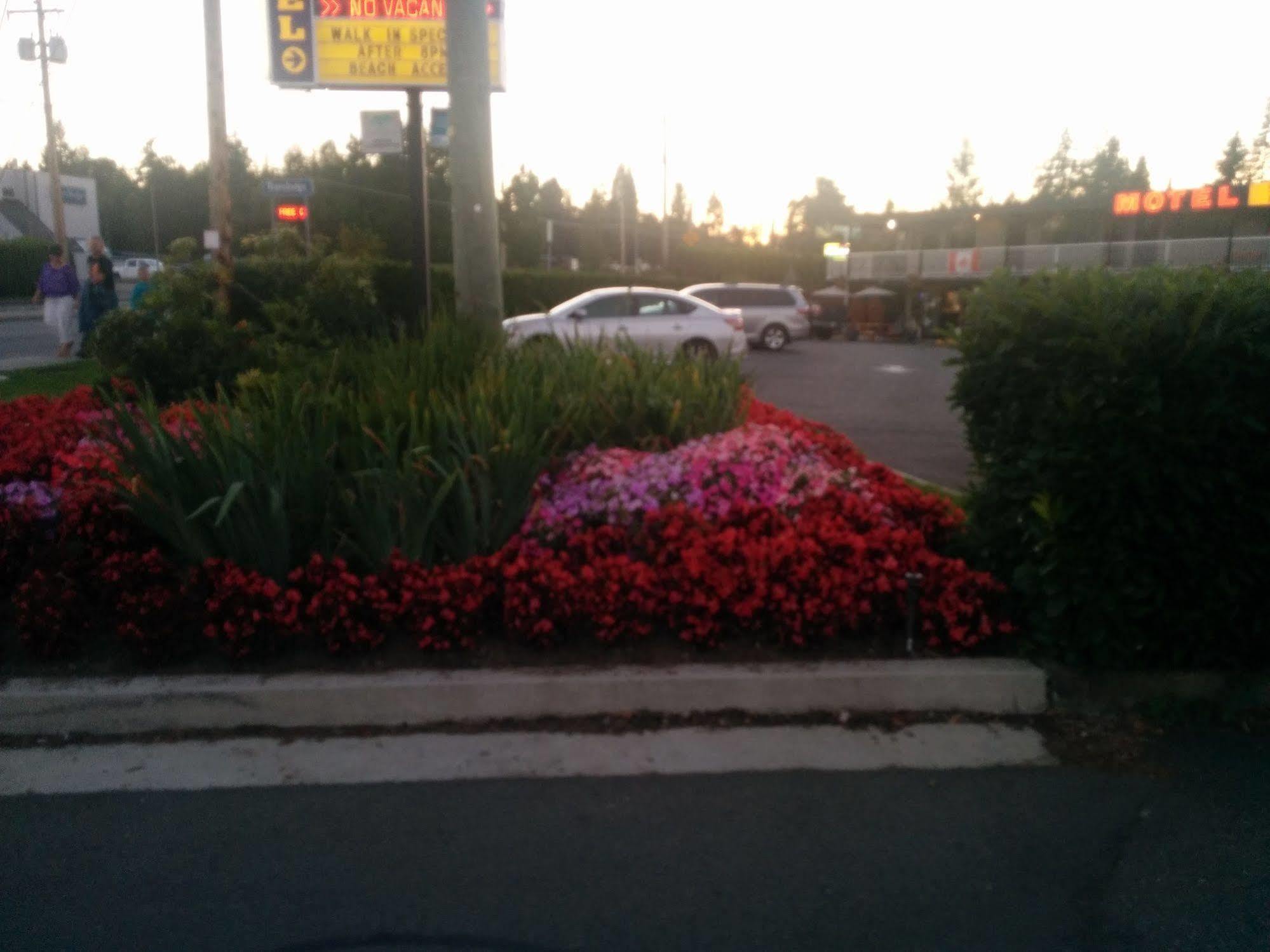The Tide'S Inn Parksville Exterior photo